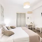 Oasis Hotel
