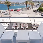 Hotel Oasis 3*