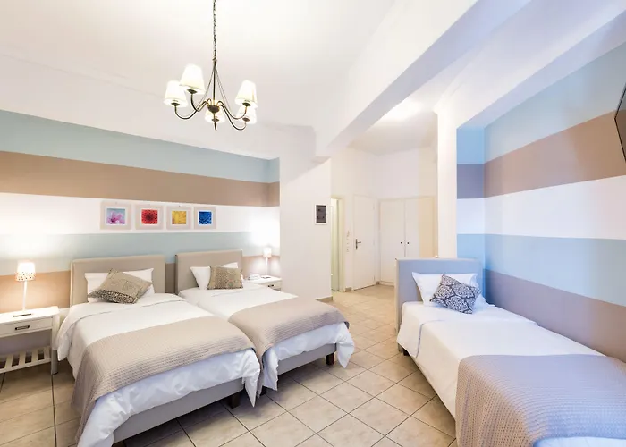 Oasis מלון פארוס