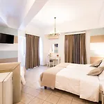 Hotell Oasis 3*