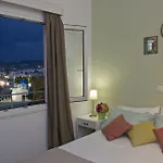 Oasis Hotell Páros