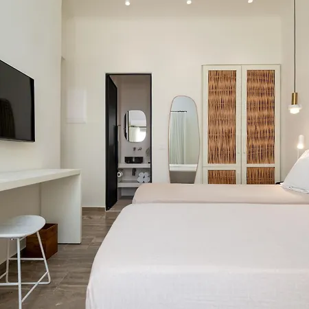 Oasis Hotel Parikia (Paros)