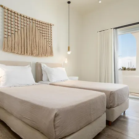 Oasis 3* パロス島