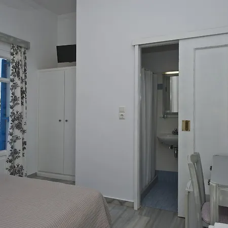 Oasis Hotell 3*